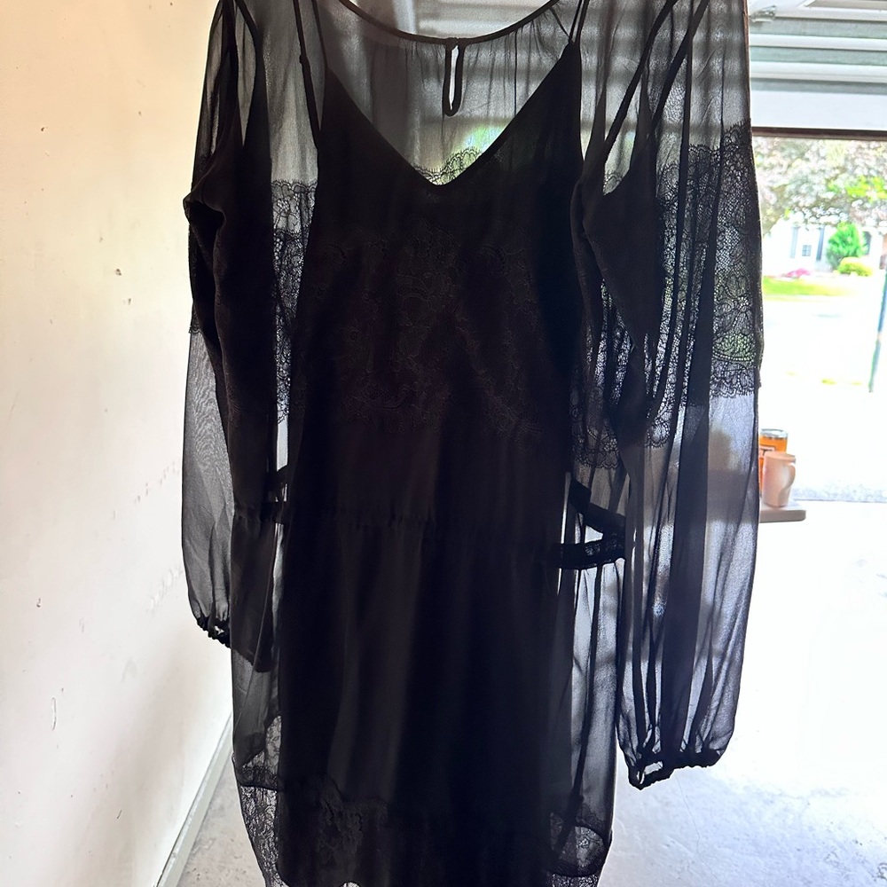 Gold hawk size M 100% silk slip sheer overlay lace detail